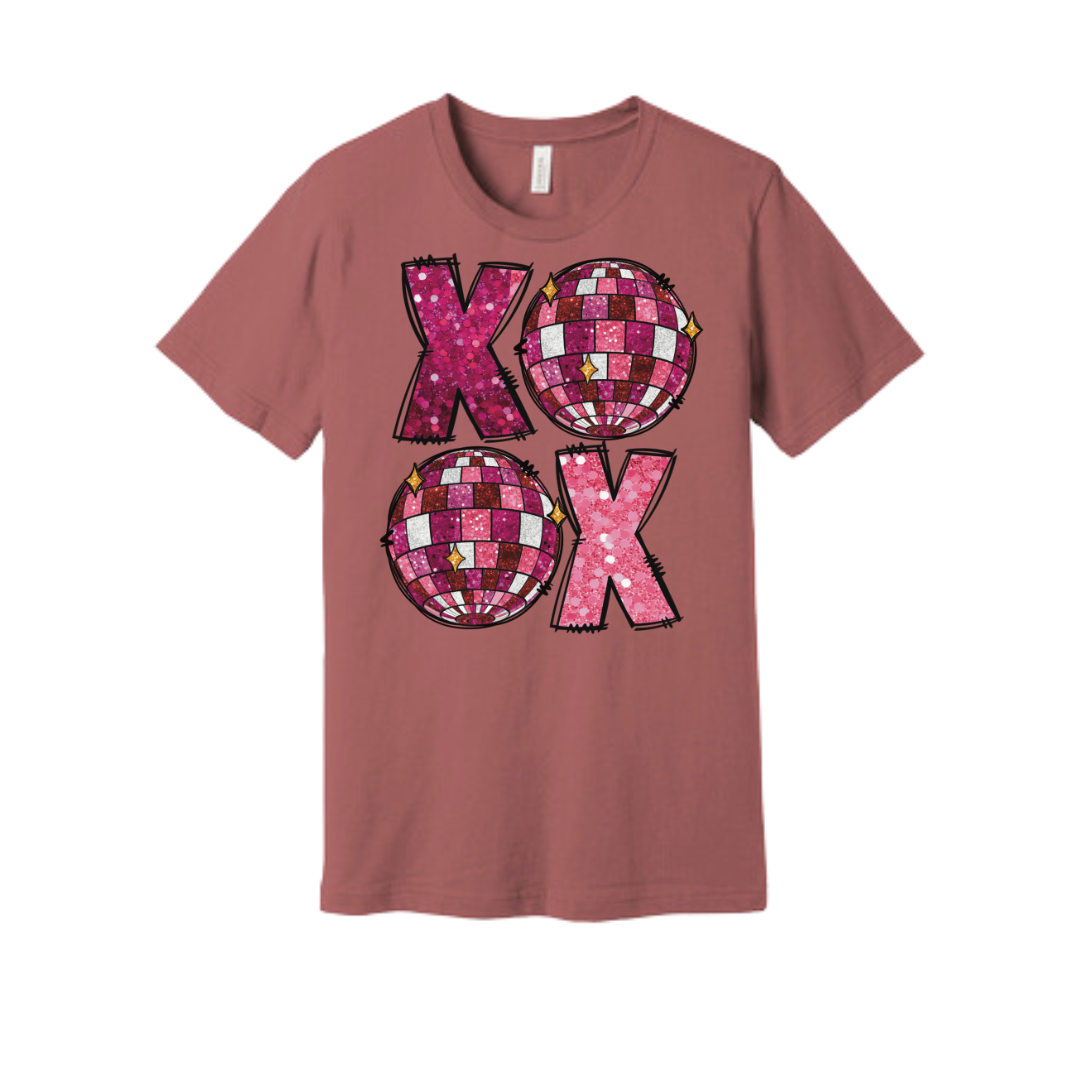 Valentines Graphic T-shirt - XOXO